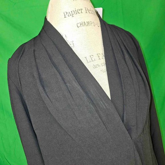 NWT Soft Surroundings Womens Black Pleated V Neck Akira Blouse Medium - Picture 3 of 5